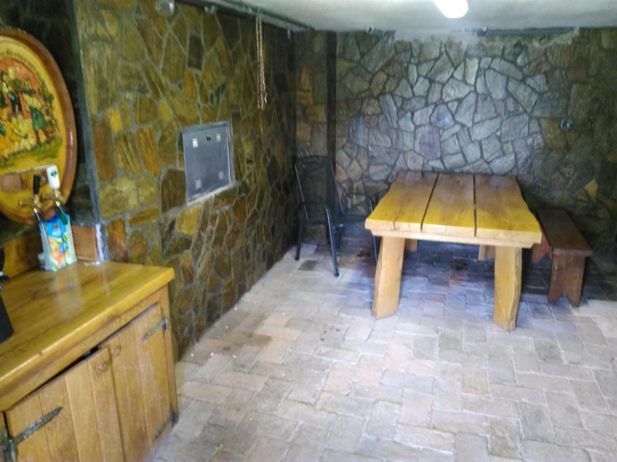 Holiday Home Dobrotin ヴォイニク エクステリア 写真
