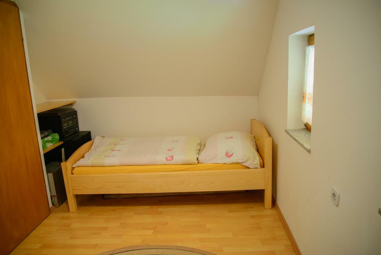 Holiday Home Dobrotin ヴォイニク エクステリア 写真