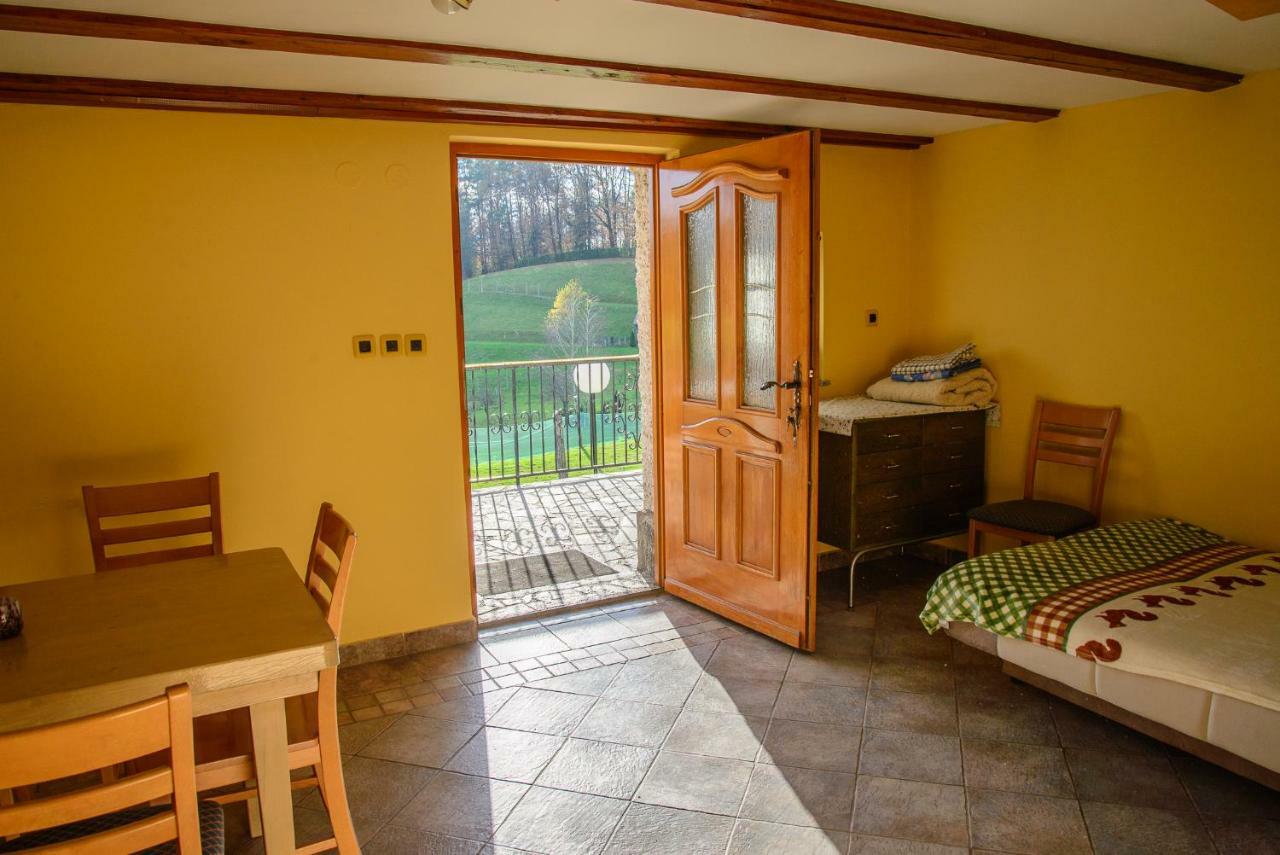 Holiday Home Dobrotin ヴォイニク エクステリア 写真